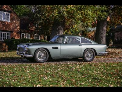 Aston Martin+DB4